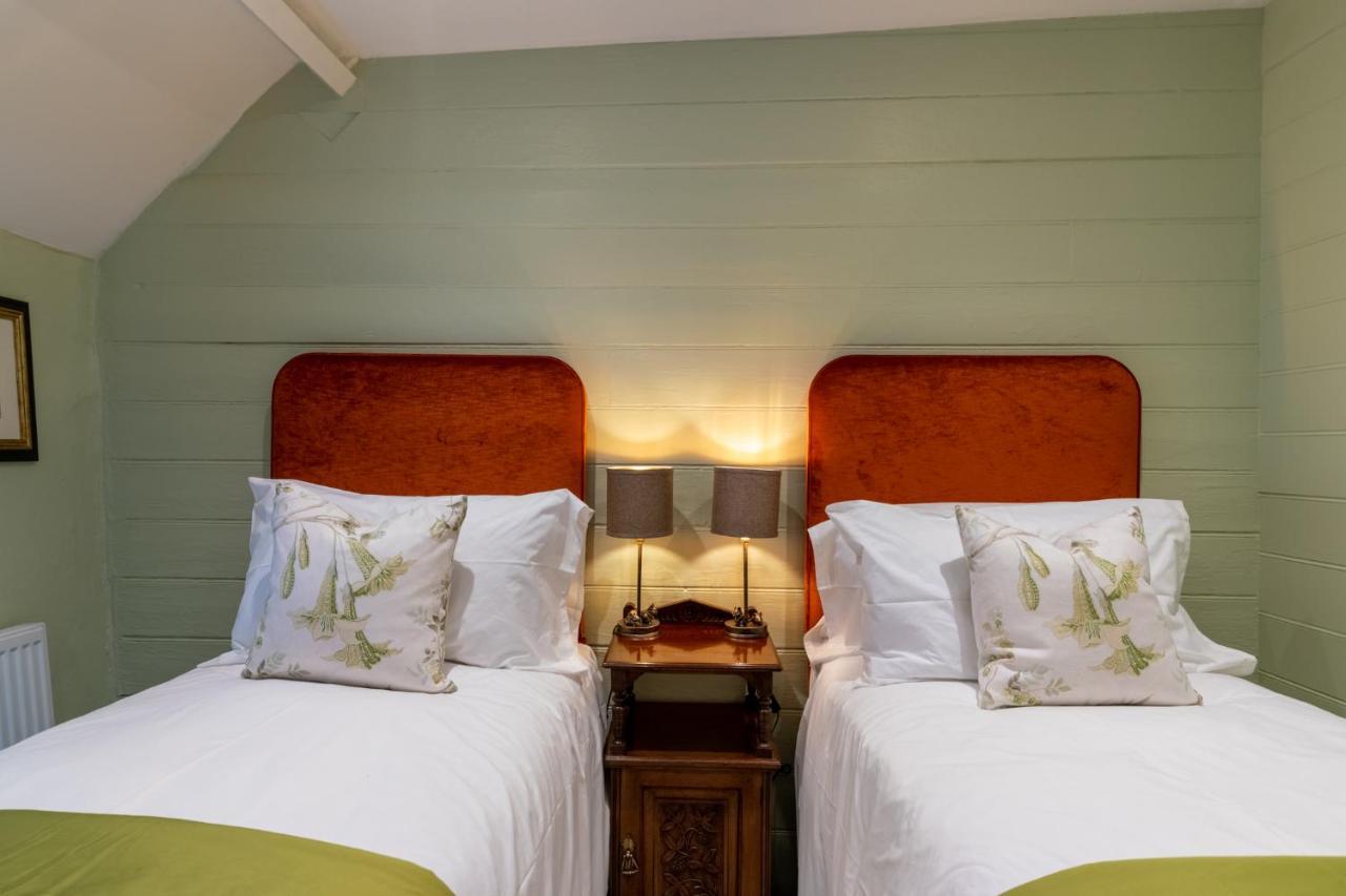 Farthingdales Villa Burford Bagian luar foto